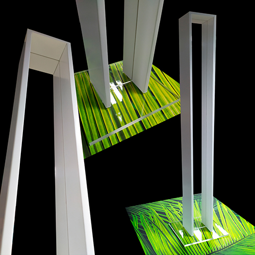 Ficticio totem escaparate foam