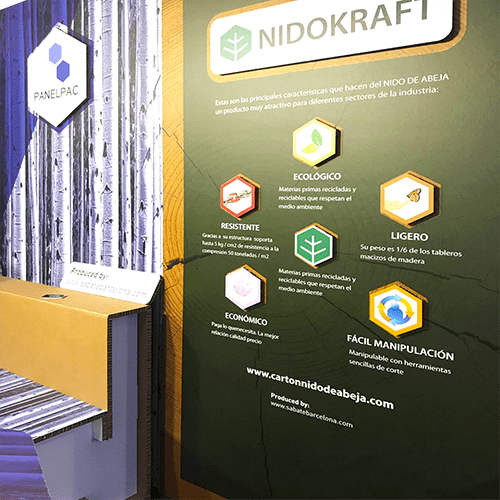 Trasera stand cartón nido de abeja