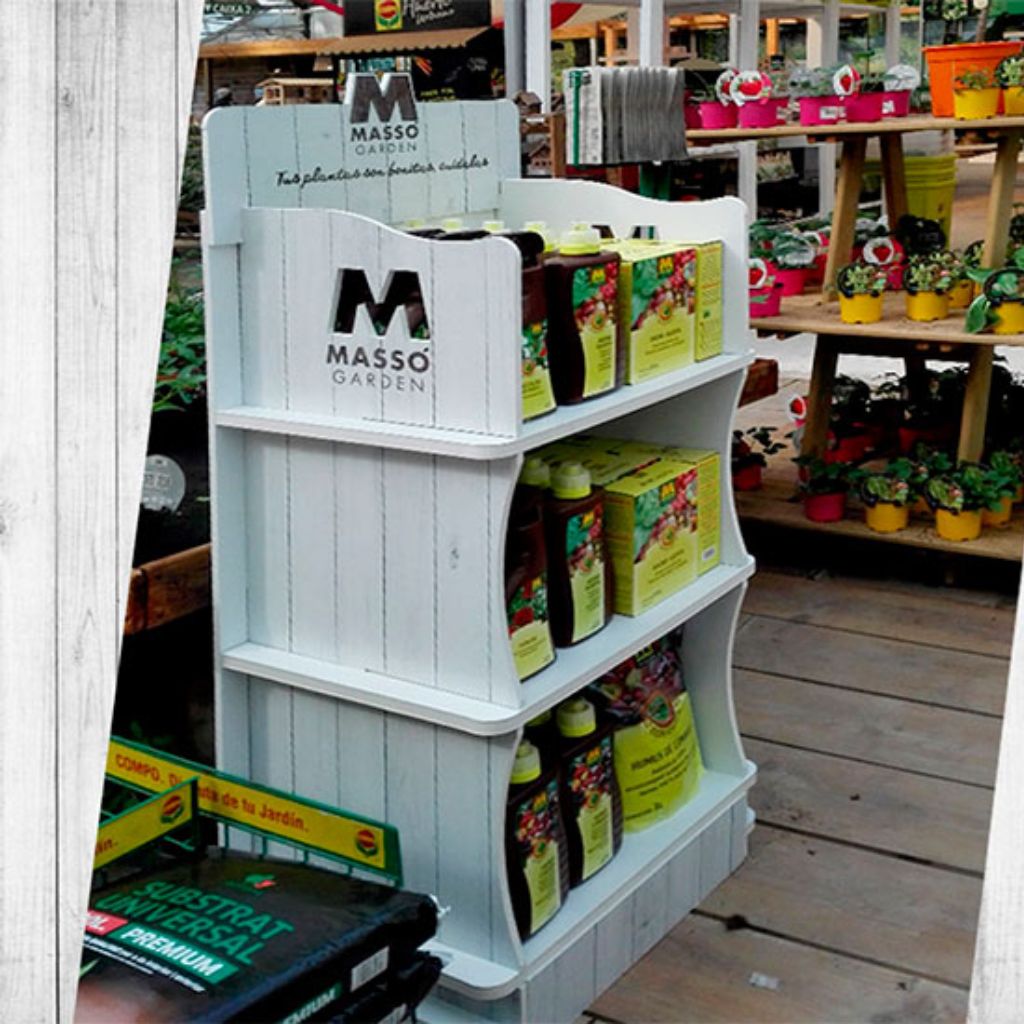 Expositor tienda Massó Garden