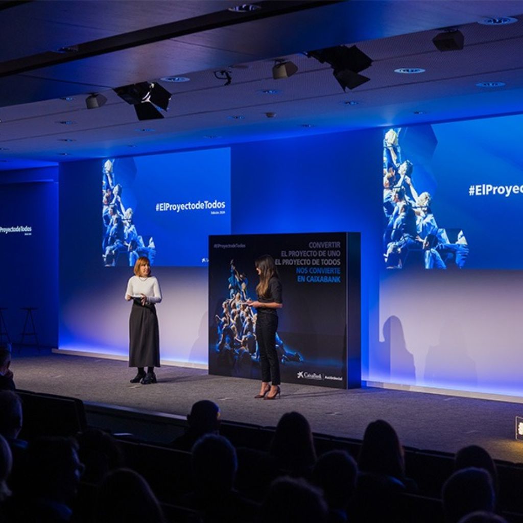 Trasera Muro CaixaBank