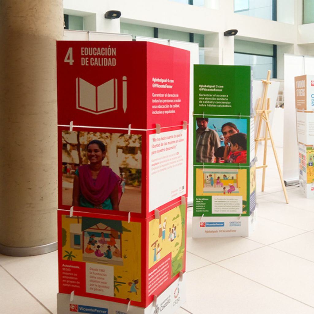 Tótem cubos Tótem cubos